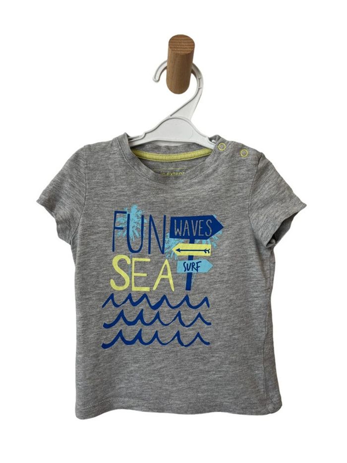 T-shirt gris “fun sea, waves, surf” - In Extenso 86cm
