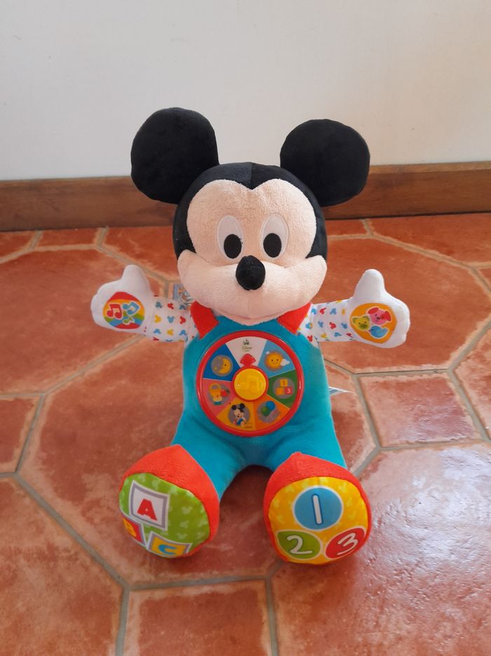 Peluche interactif mickey