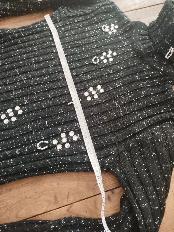 Pull avec strass - photo numéro 5