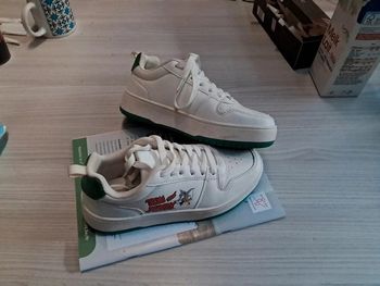 Baskets blanches Tom & jerry