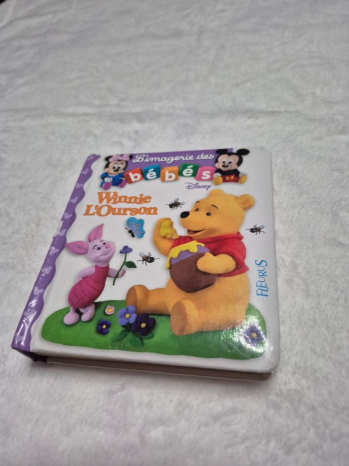 Livre bébé winnie l'ourson