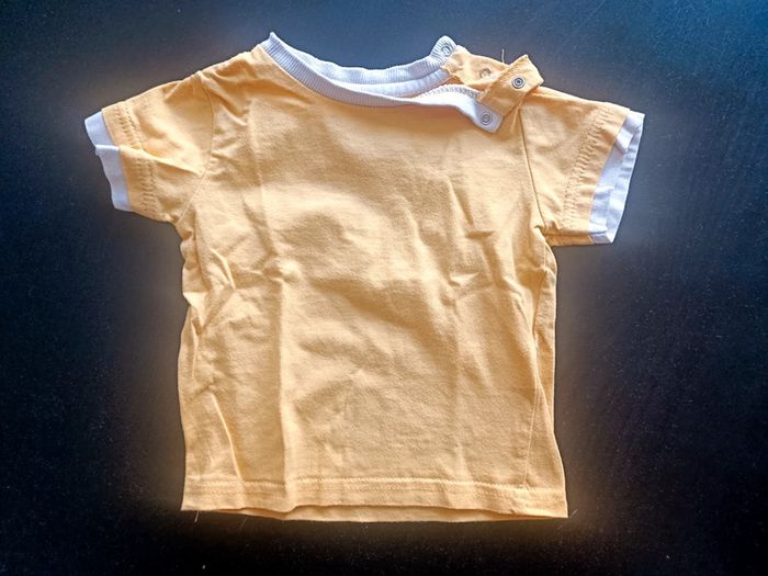 Lot t shirt 6 mois - photo numéro 13