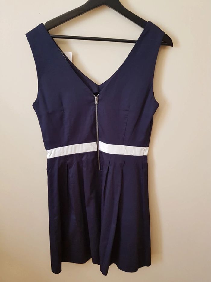 Robe Camaïeu marine et blanche neuve avec étiquette - photo numéro 6