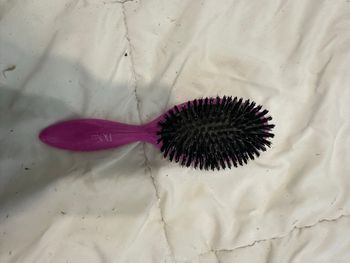 Brosse à cheveux synthétique