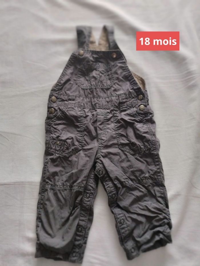 Salopette légère taille 18 mois