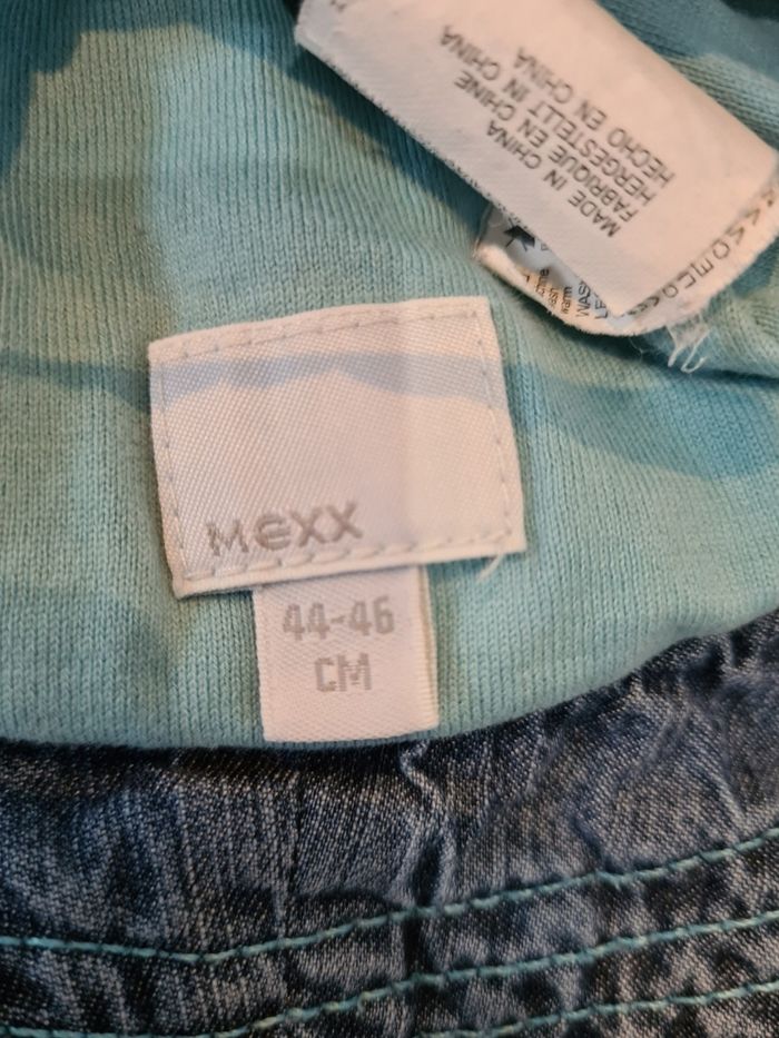 Lot 2 robes été et 2 Chapeaux 6 mois