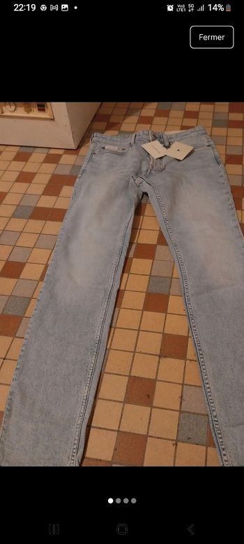 Jeans  calvin Klein neuf avec étiquette 🏷 jamais porté acheter 80 euros