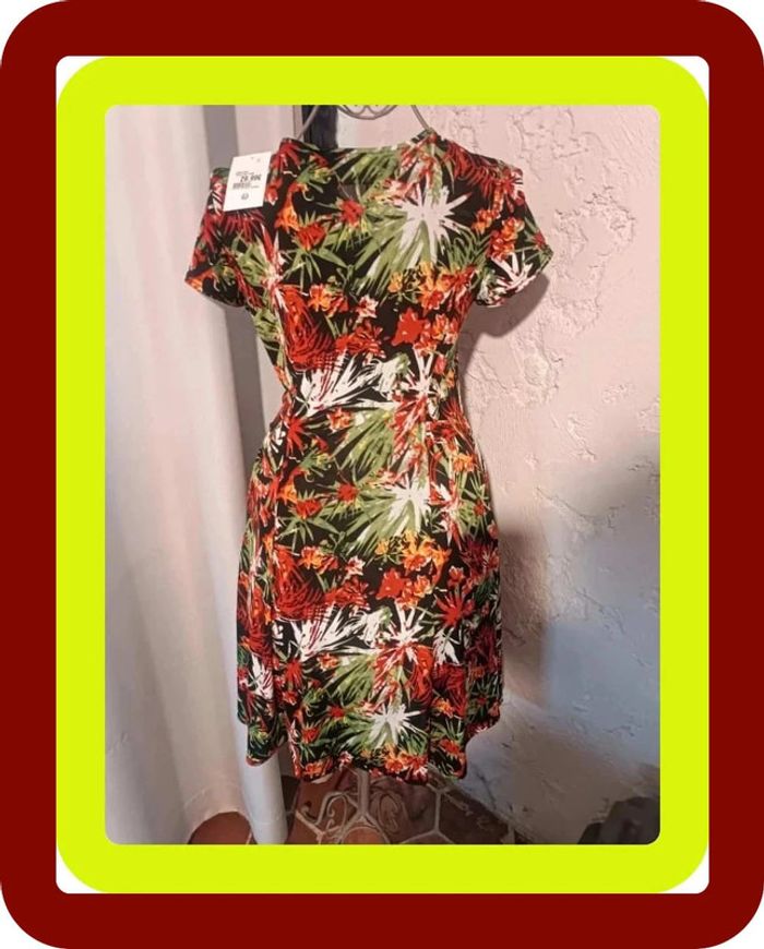 Robe taille s neuve - photo numéro 3
