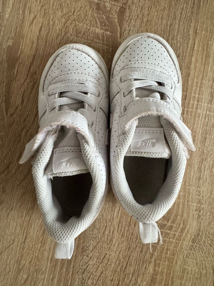 Nike taille 25 - photo numéro 2