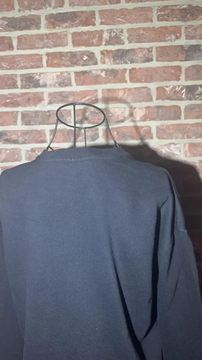 Sweat Stranger Things noir et rpuge Taille S / 36 - photo numéro 9