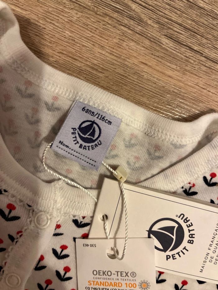 6 ans - haut petit bateau fleurs neuf - photo numéro 3