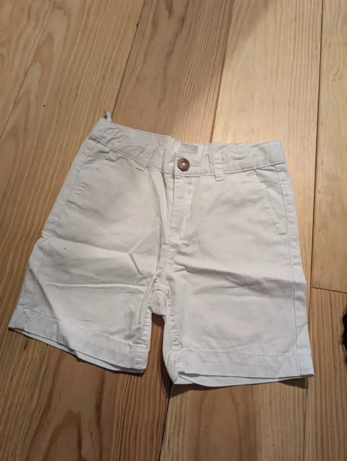 Lot Short 4 ans - photo numéro 7