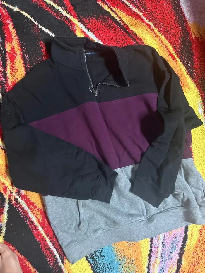 Sweat homme 2XL n’hésitez pas regarder mon dressing - photo numéro 2