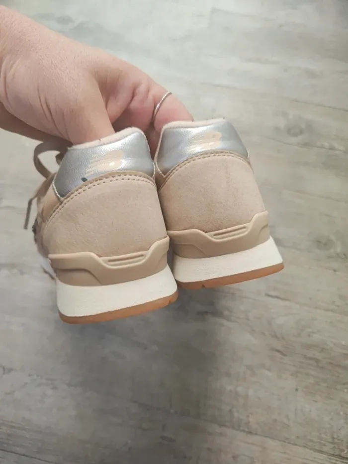 Baskets New Balance 40 beiges - photo numéro 5