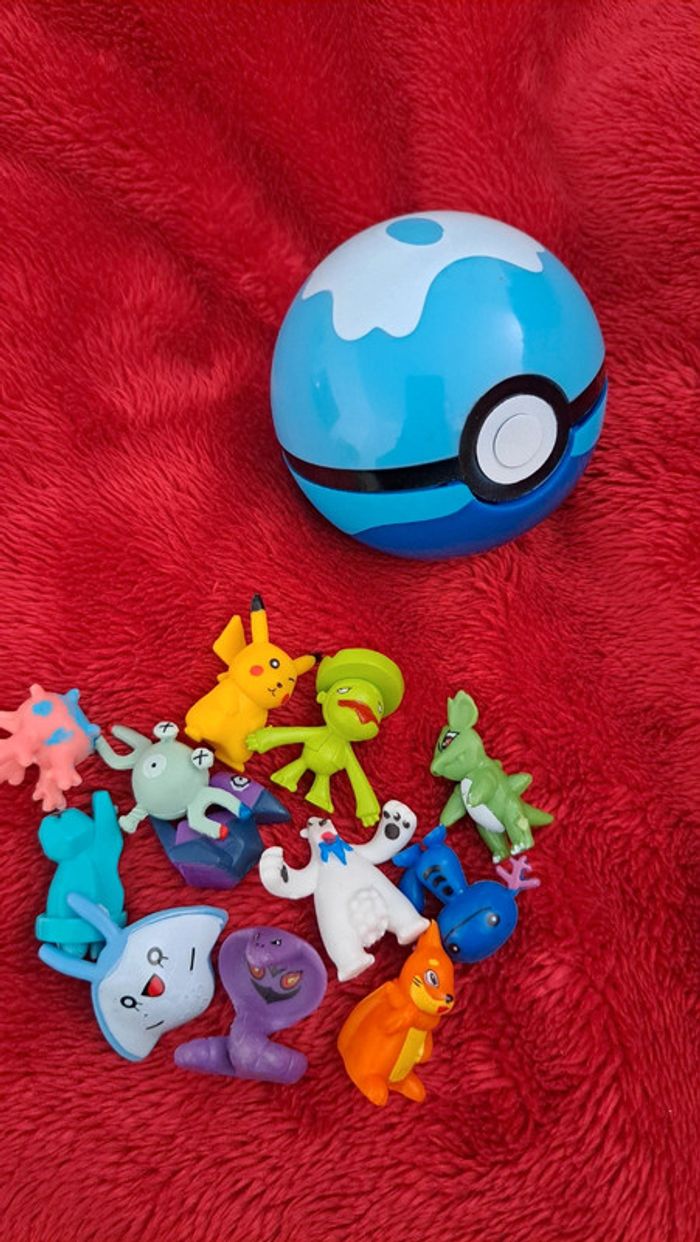 Pokeball et 12 figurines pokemon - photo numéro 5