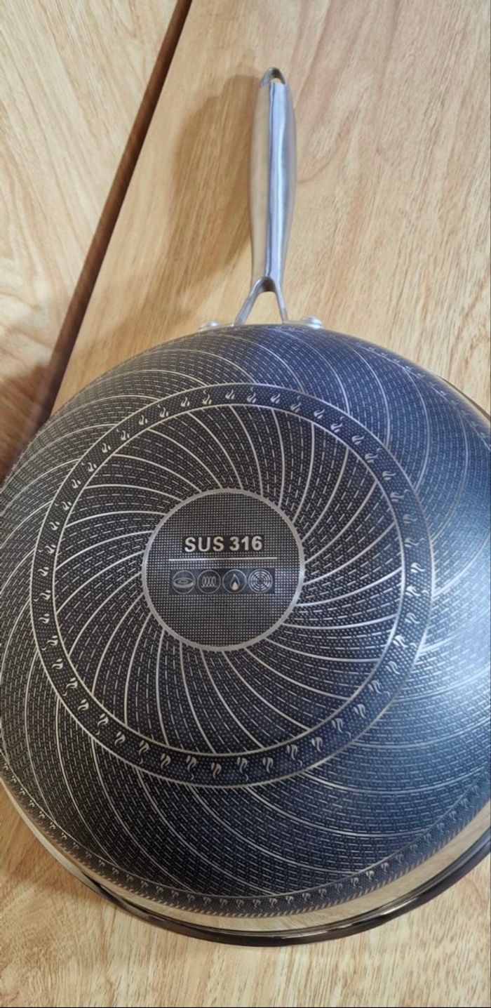 Wok inox 30 cm avec couvercle – Tous feux – Qualité pro - photo numéro 4