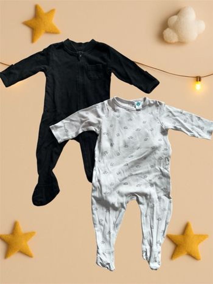 Lot vêtements 6 mois - photo numéro 4