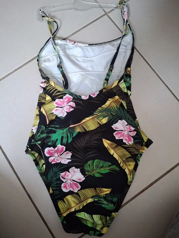 Maillot de bain une pièce femme S Neuf - photo numéro 2
