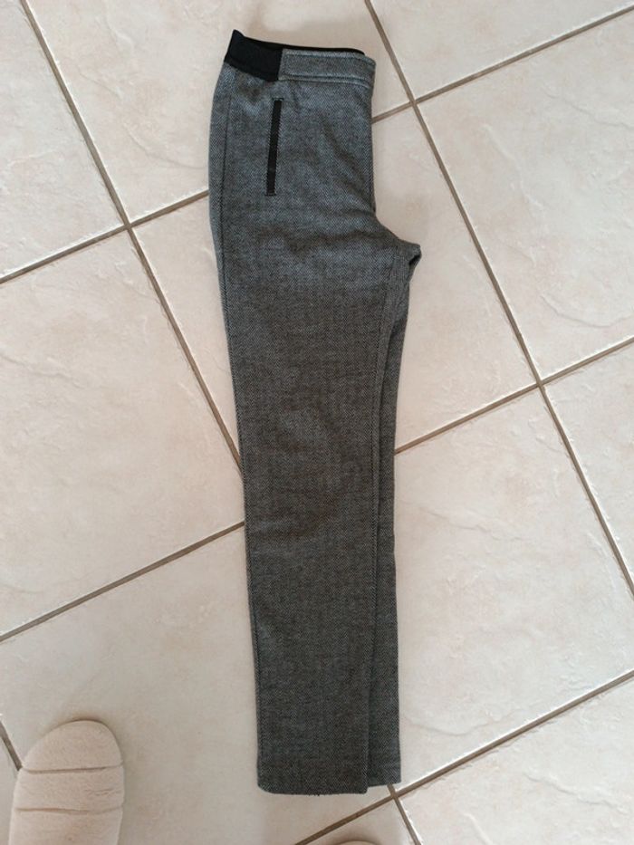 Pantalon femme en parfait état taille 36 - photo numéro 2