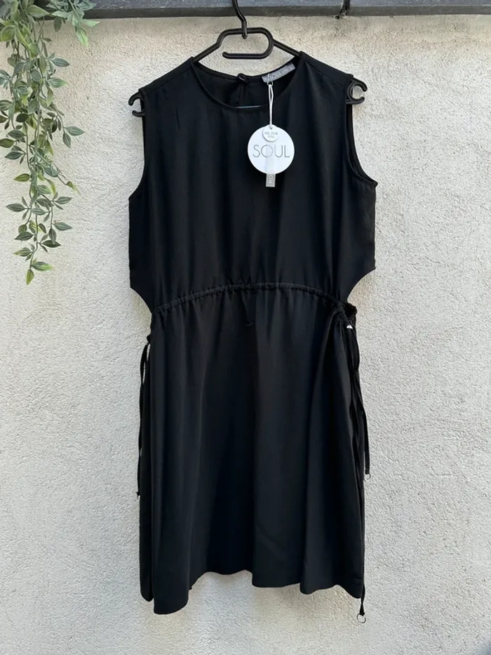 Robe neuve, taille S