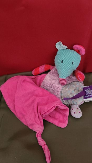 Moulin Roty Les jolis pas beaux Doudou mouchoir souris rose
