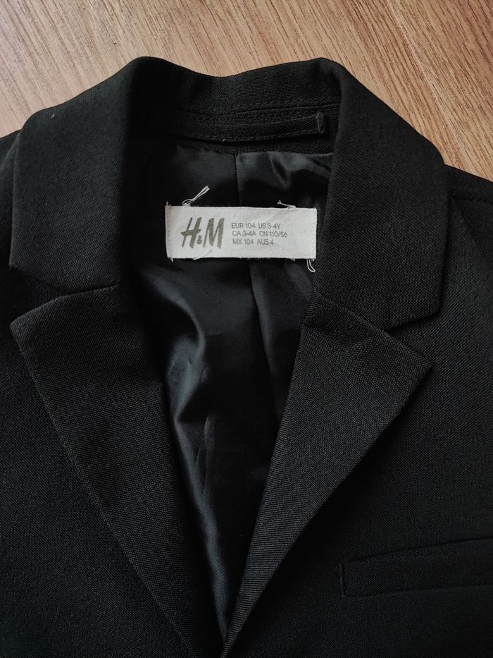 Costume noir - photo numéro 2