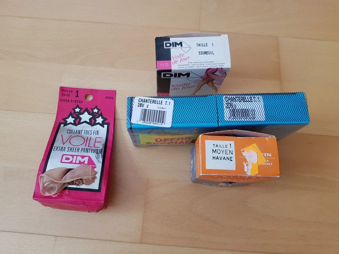 Lot de 5 collants t1 Dim Bomo le bourget - photo numéro 2