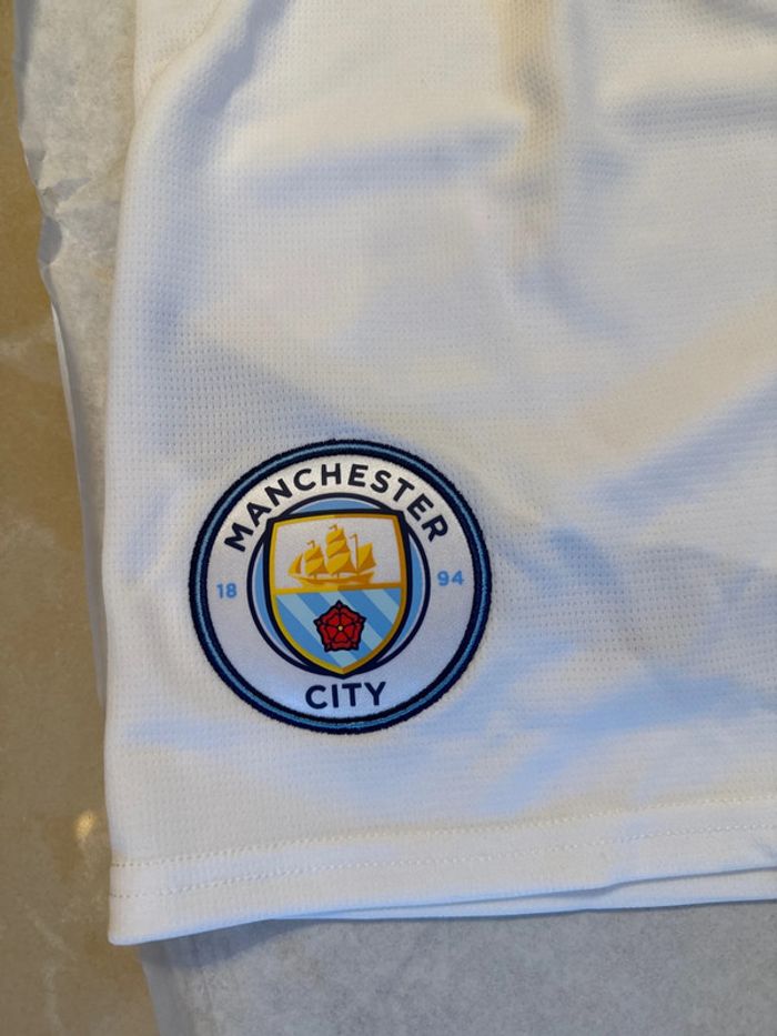 Short de foot Puma équipe Manchester City taille 15/ 16 ans authentique neuf - photo numéro 2