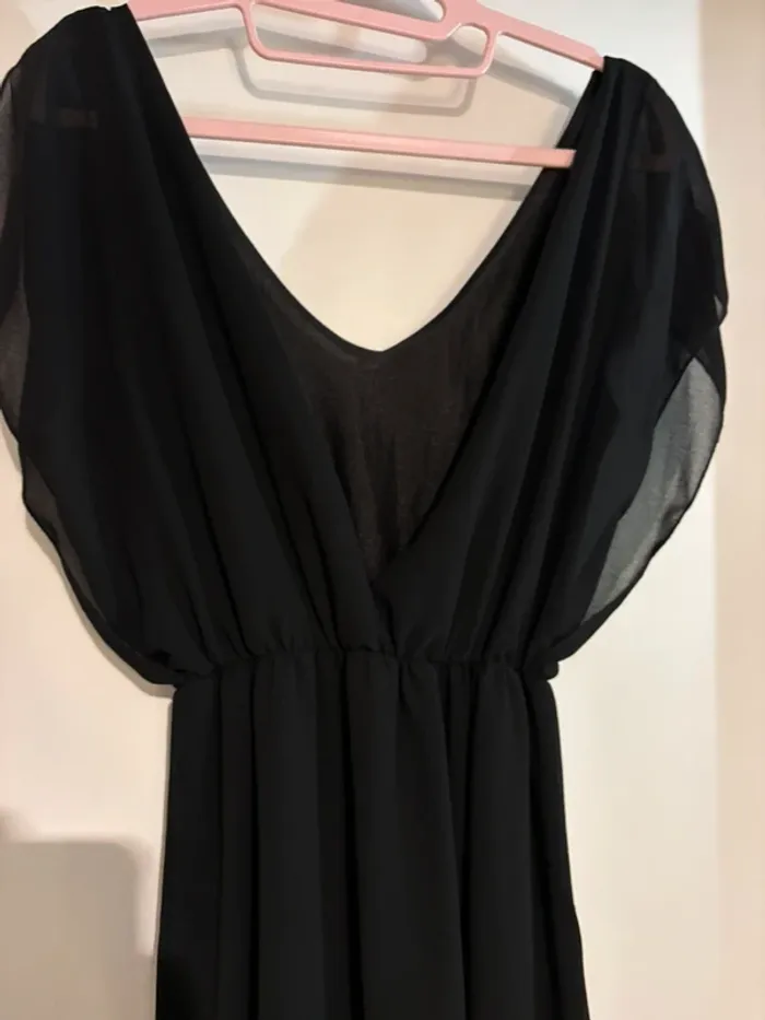 Robe Noire Asymétrique Élégante – T36 - photo numéro 5