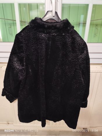 Manteau noir Astrakan