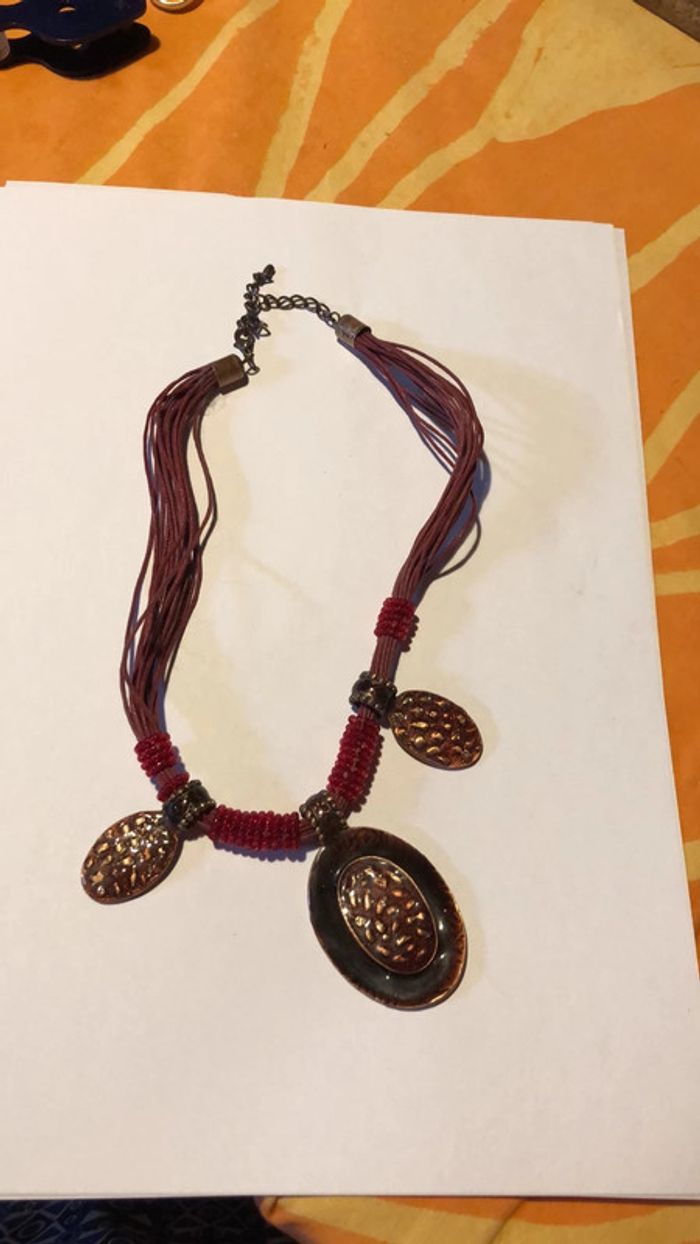 Joli collier estival