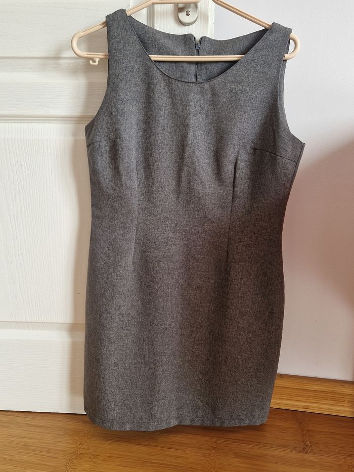 Vends robe grise