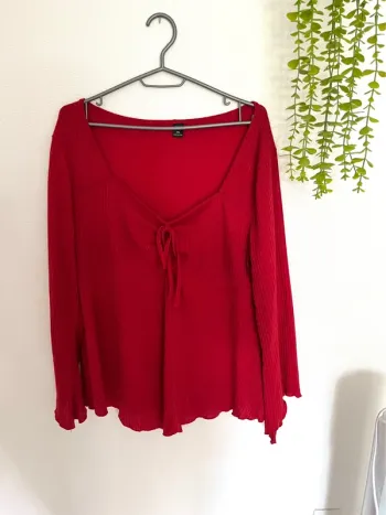 Très beau haut blouse à longue manche femme