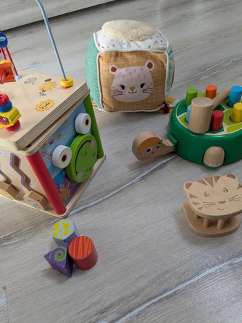 Lot jouet éveil en bois 