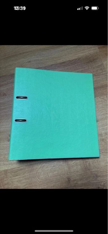 Lot de 2 grands classeurs neuf