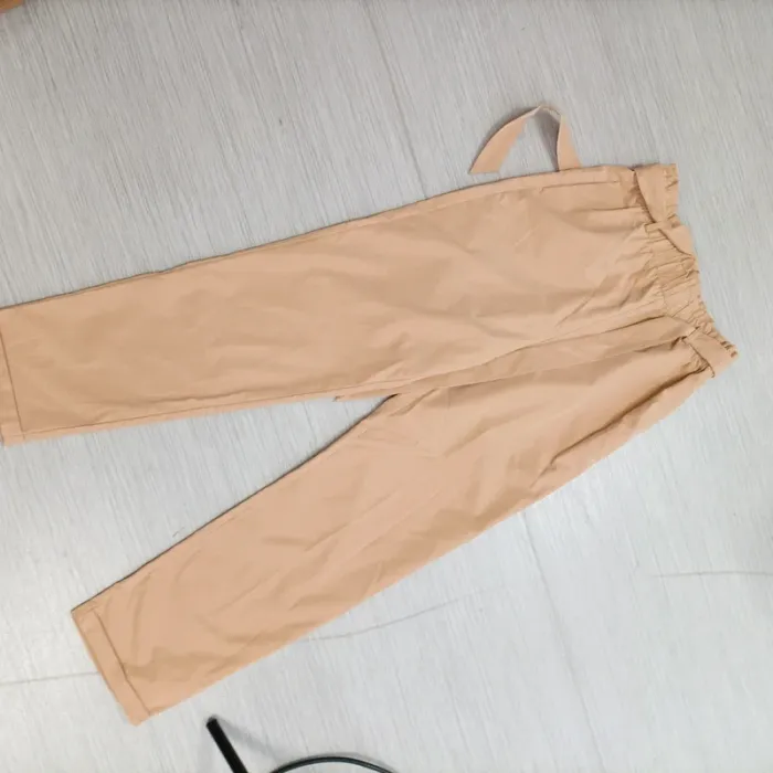12 pantalons femme taille M variés coupe droite, slim, cargo, imprimés - photo numéro 3