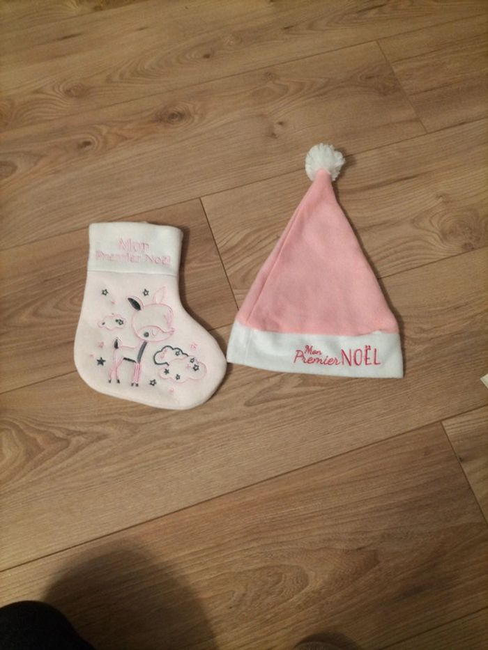 Bonnet de Noël et Chaussette de Noël