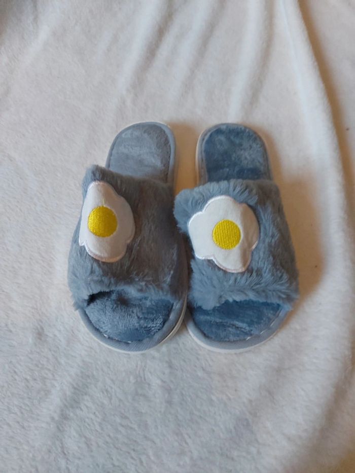 Pantoufle femme Neuve - photo numéro 2