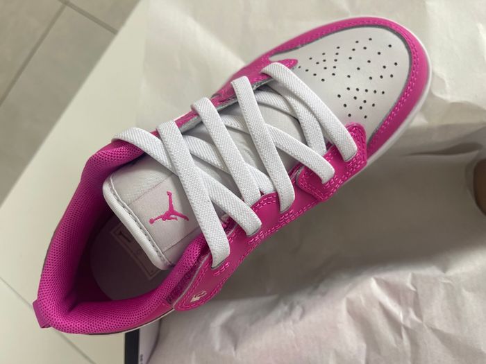 Nike air Jordan 1 low neuve authentiques - photo numéro 2