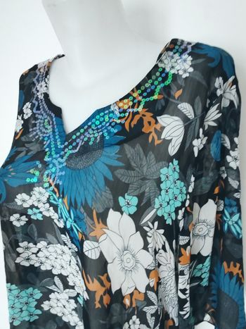 Tunique en voile transparent avec paillettes