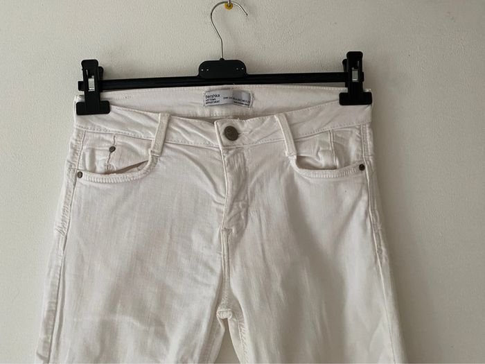 Jeans blanc bershka T38 - photo numéro 2