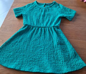 Robe verte Kiabi texturée