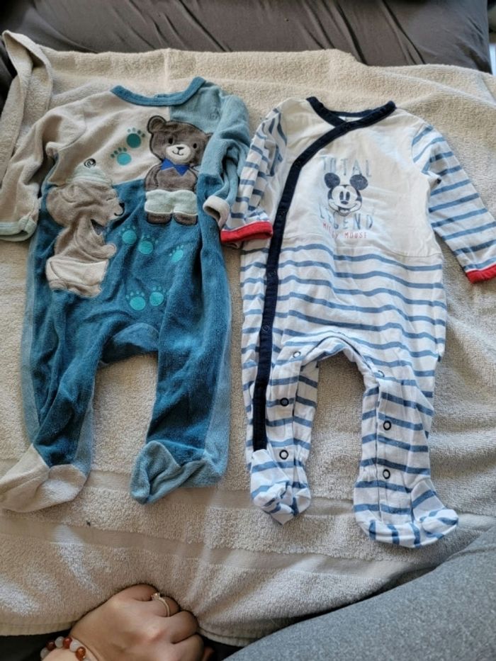 Lot de 7 pyjamas garçon 3 mois - photo numéro 2