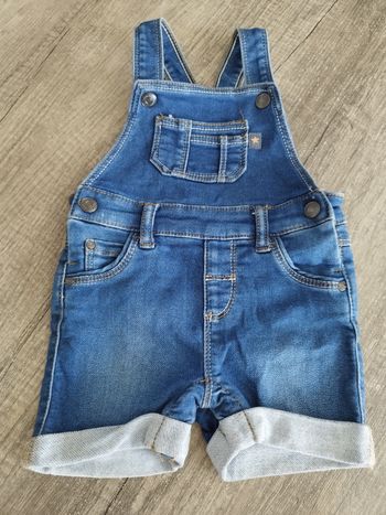 Salopette en jean bébé
