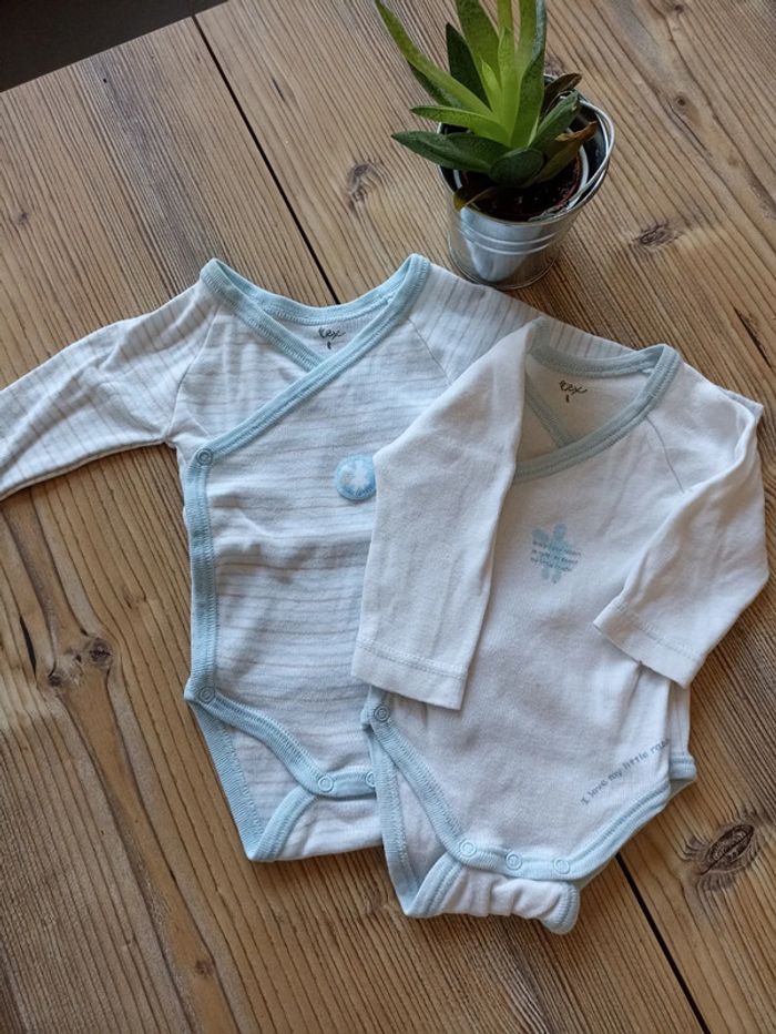 2 bodys garçon 1 mois