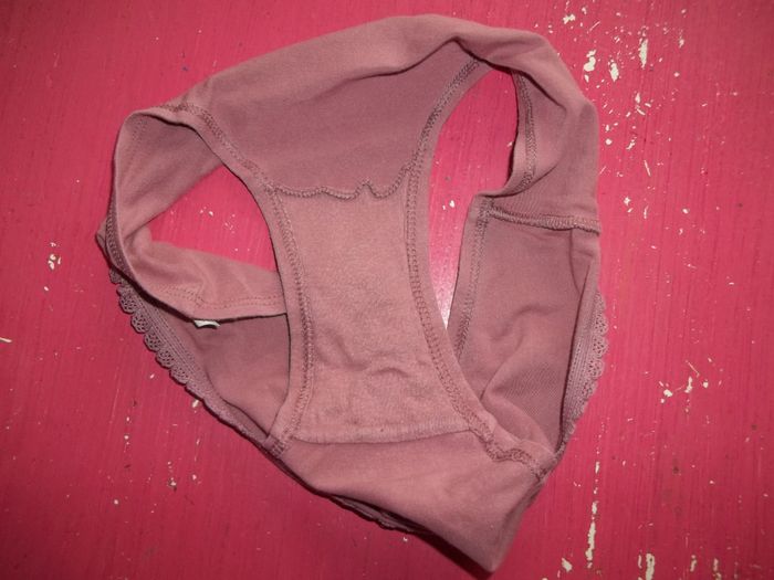 Hipster vieux rose "Mes dessous" 8/10 ans - photo numéro 4