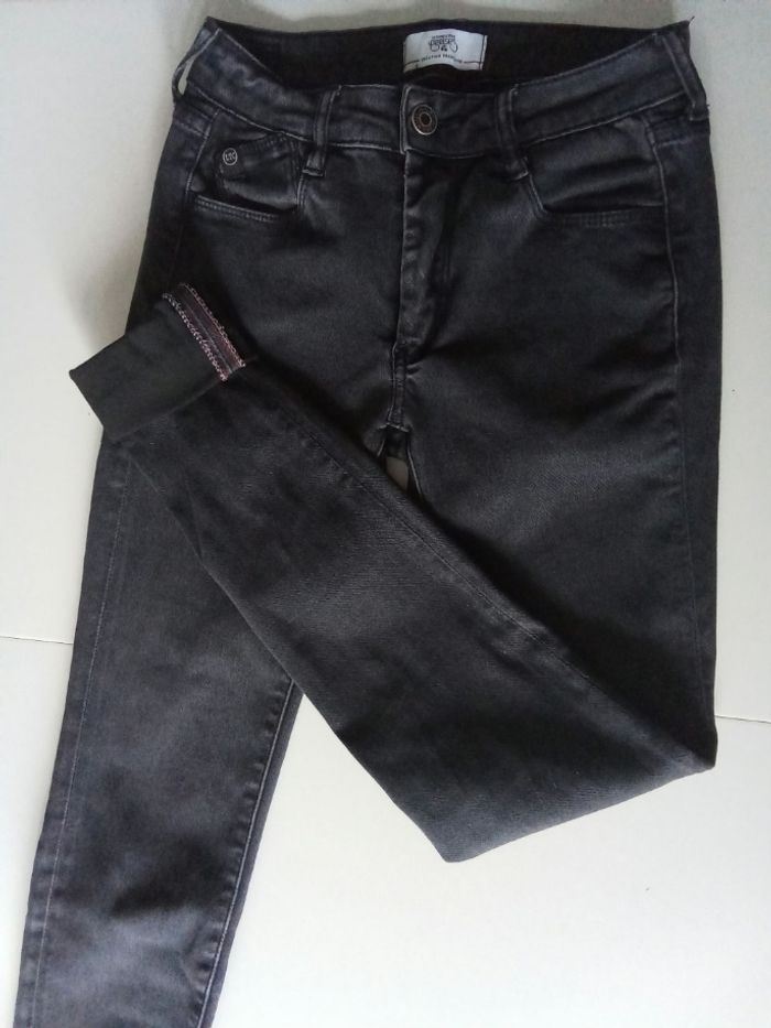 Jean noir, le Temps des Cerises, taille 34
