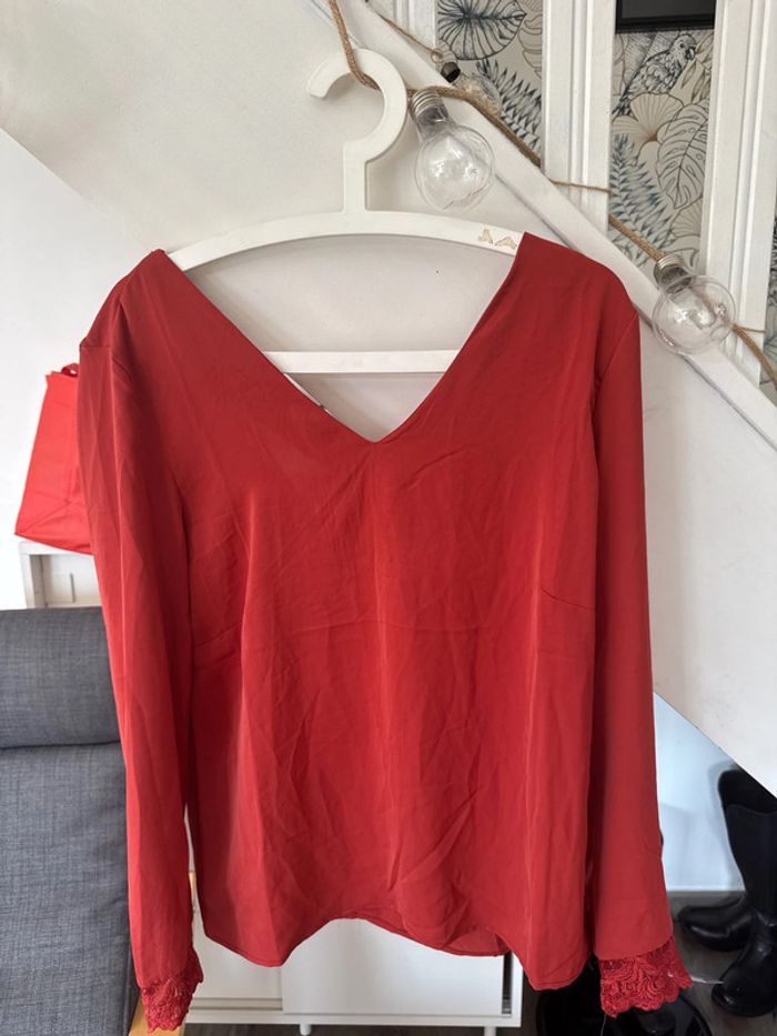 Blouse dentelle et noeud neuve Terra cotta unika L