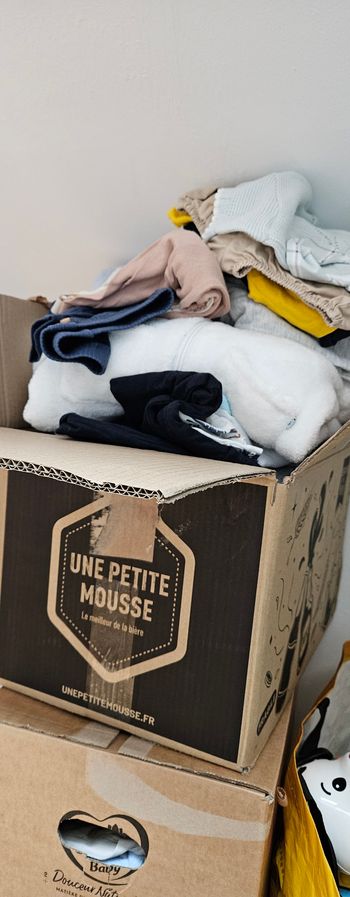 2 cartons bébé garçon 