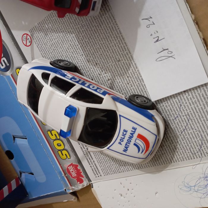 garage secours + 2 voitures - photo numéro 2